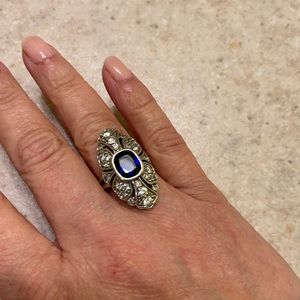 Vintage sapphire cocktail ring